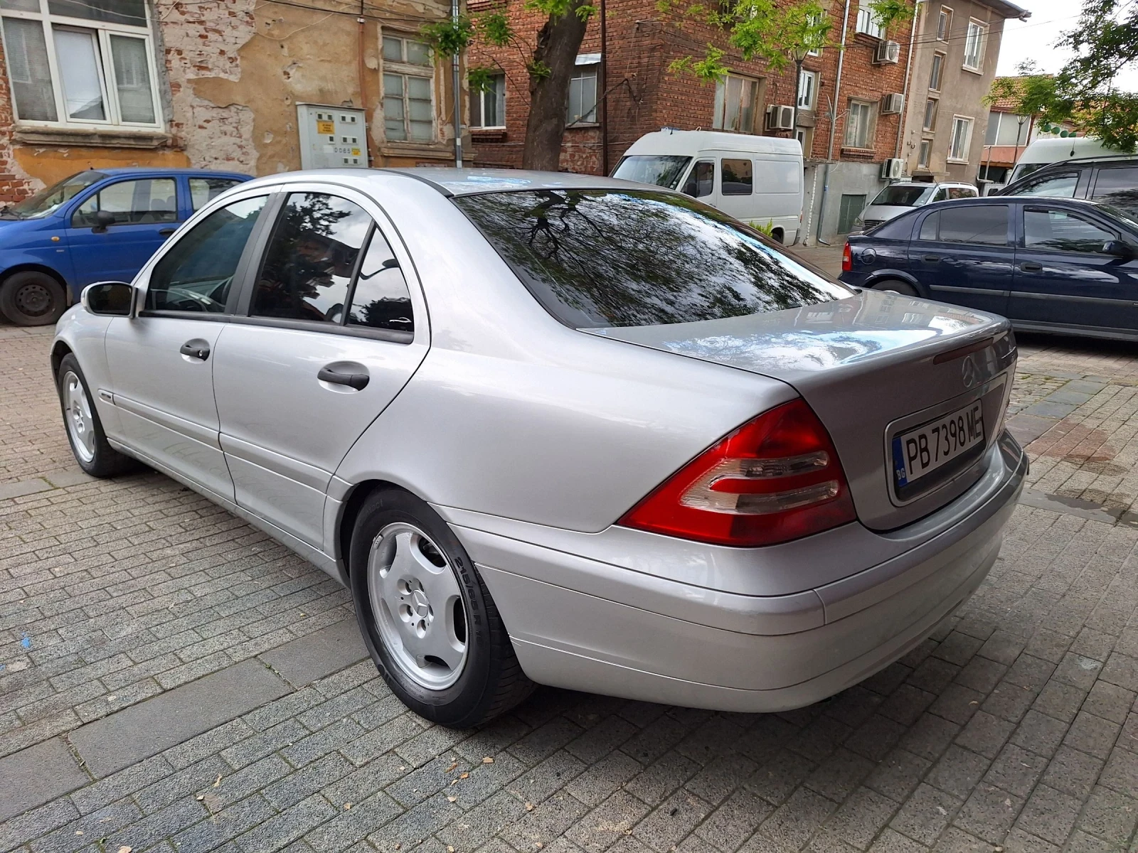 Mercedes-Benz C 180 1.8 i kompresori , снимка 3 - Автомобили и джипове - 54527623