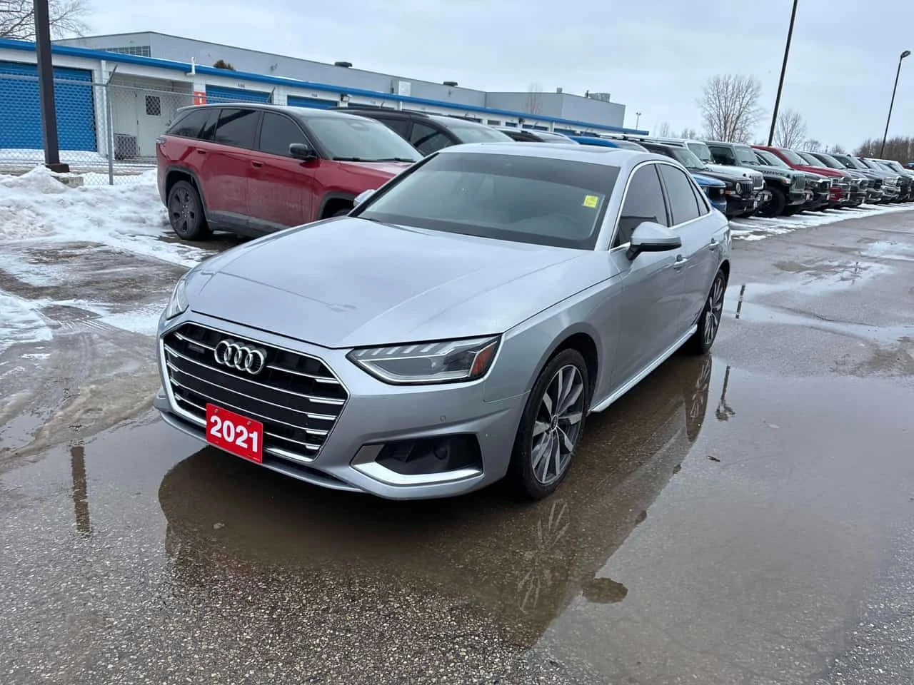 Audi A4  Komfort /DISTRONIC/LED/АВТОКРЕДИТ