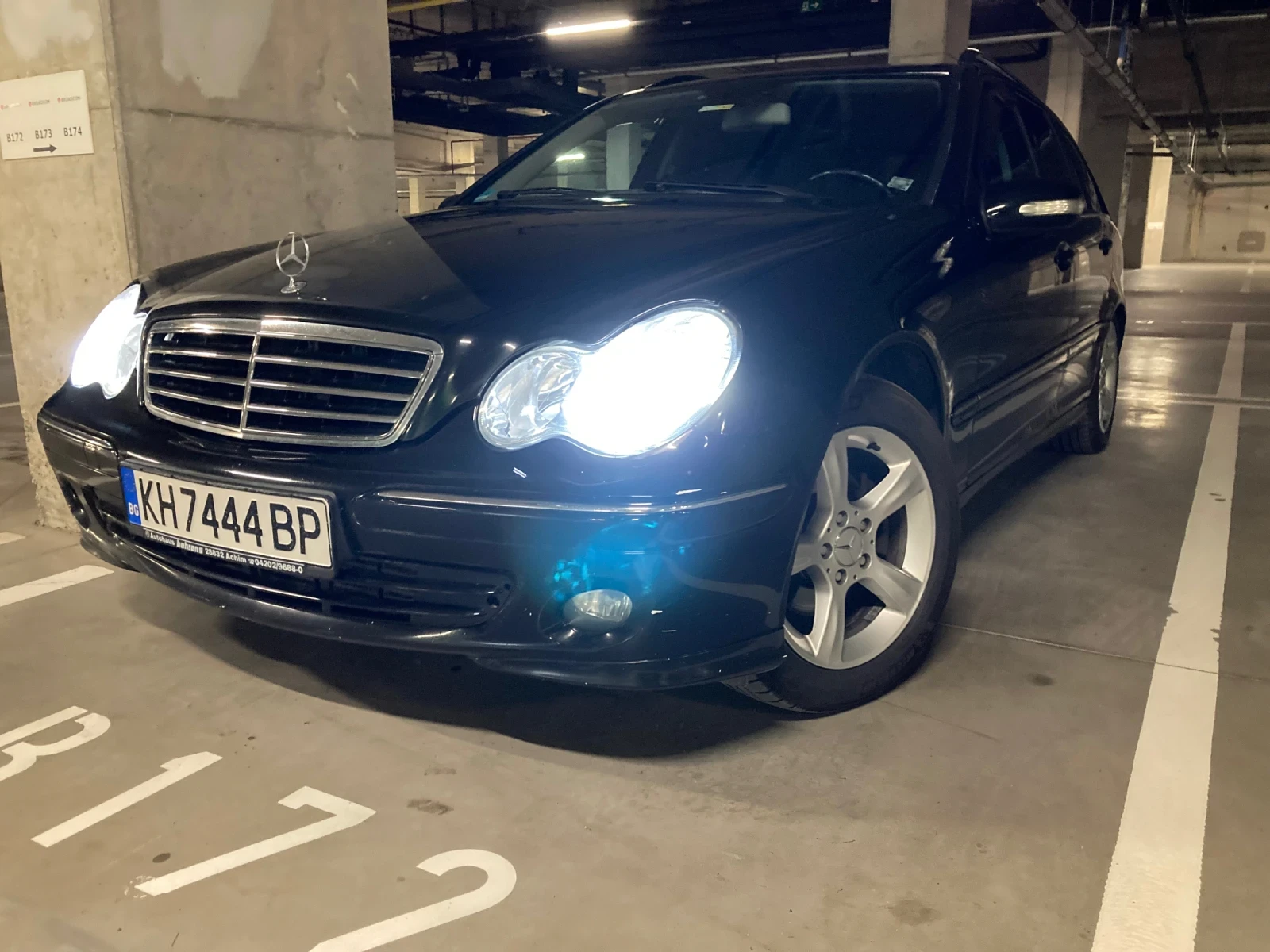Mercedes-Benz C 180, снимка 13 - Автомобили и джипове - 54801403