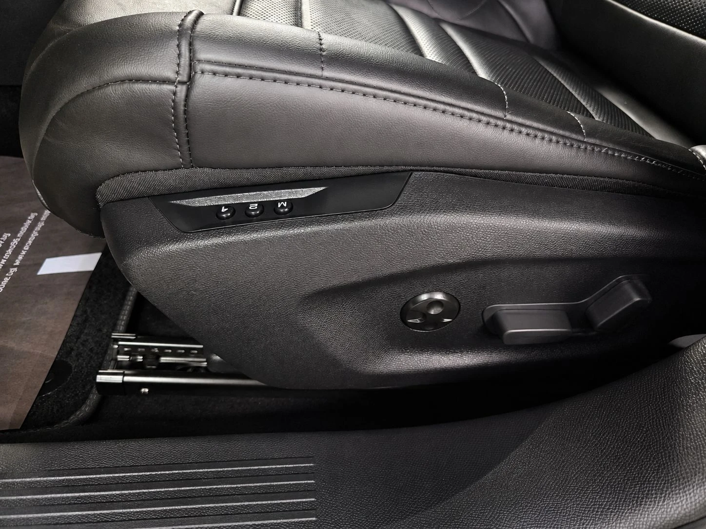 Citroen C5X PLUG IN/KEYLES/ПАНОРАМА/ПОДГРЕВ/HEAD UP/360KAMERA/, снимка 15 - Автомобили и джипове - 55803225