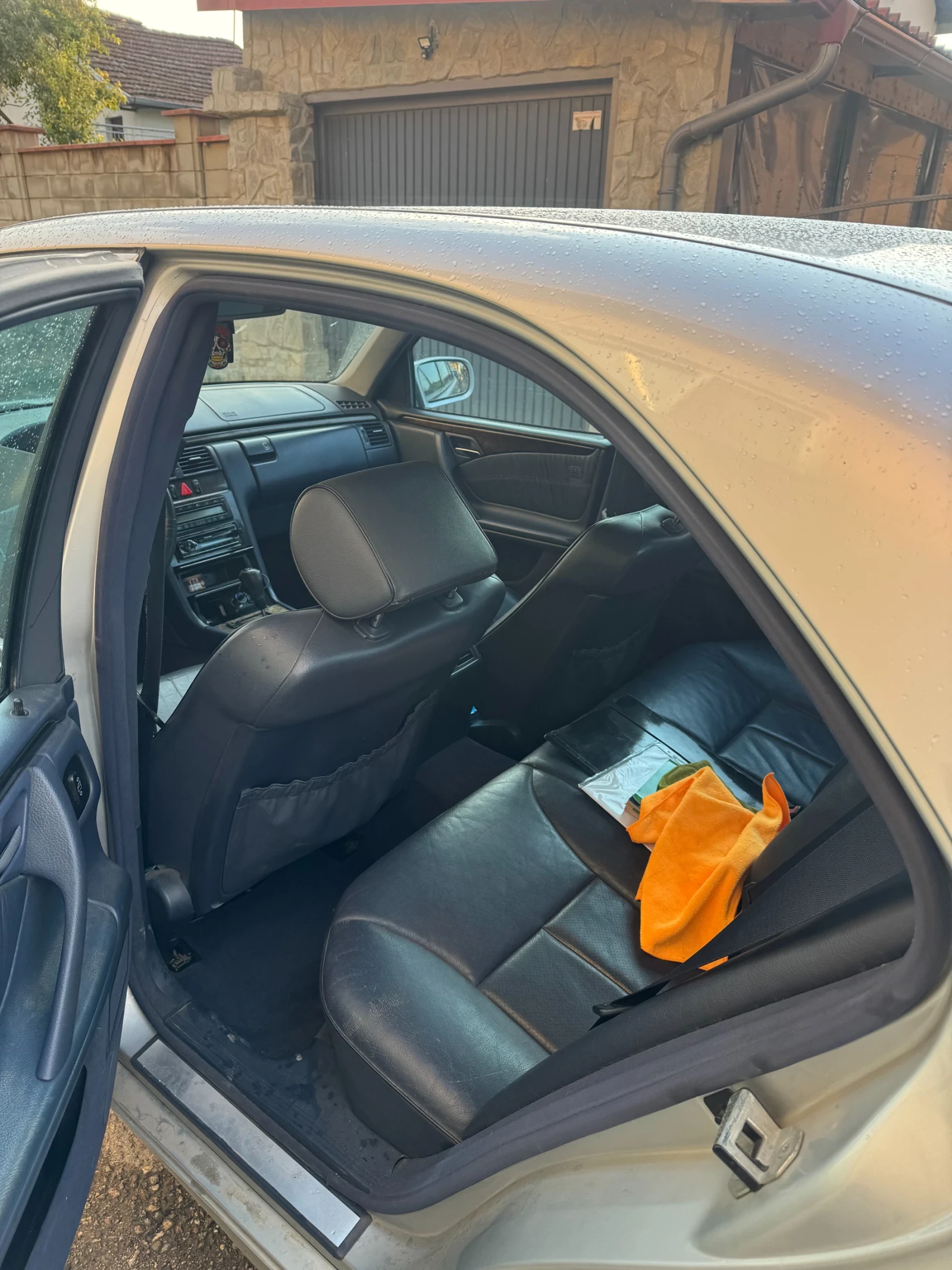 Mercedes-Benz E 320 3.2 - 197 коня , снимка 9 - Автомобили и джипове - 55803369