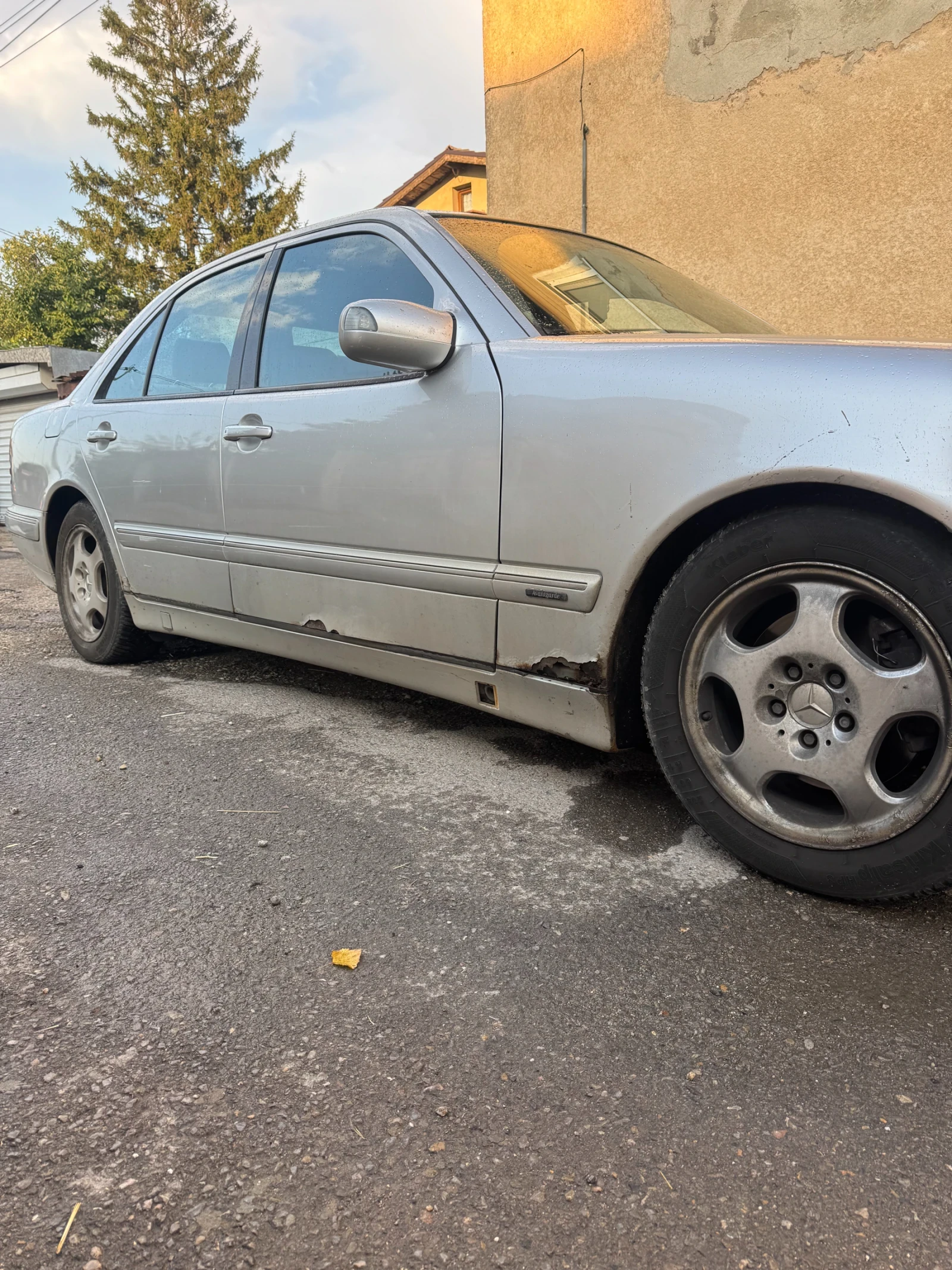 Mercedes-Benz E 320 3.2 - 197 коня , снимка 3 - Автомобили и джипове - 55803369