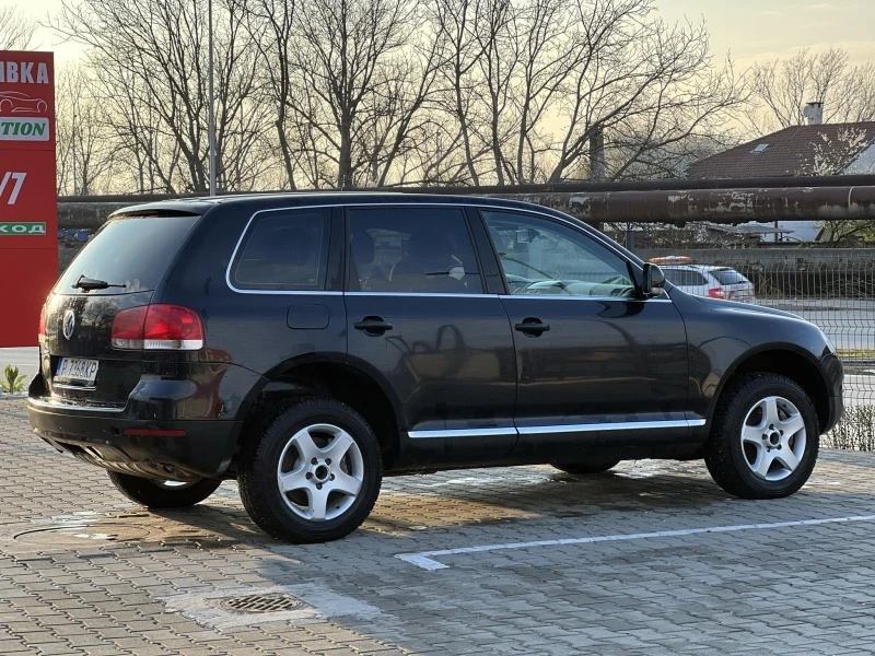 VW Touareg 3.0 TDI, снимка 3 - Автомобили и джипове - 46932349