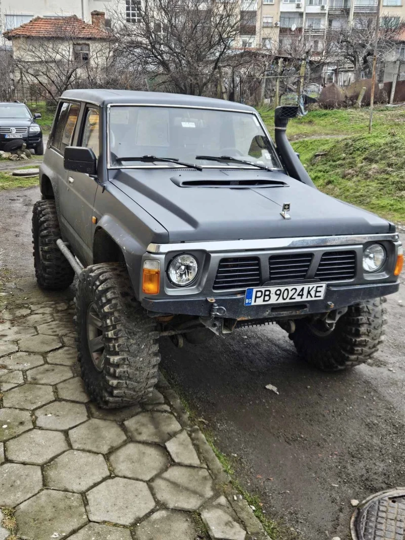 Nissan Patrol Y60, снимка 1 - Автомобили и джипове - 49336780