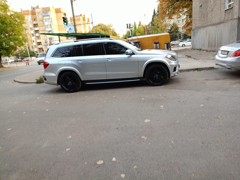 Mercedes-Benz GL 550 AMG, снимка 3 - Автомобили и джипове - 52178947