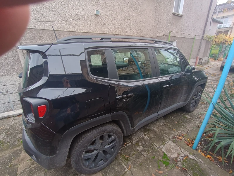 Jeep Renegade, снимка 4 - Автомобили и джипове - 52366533