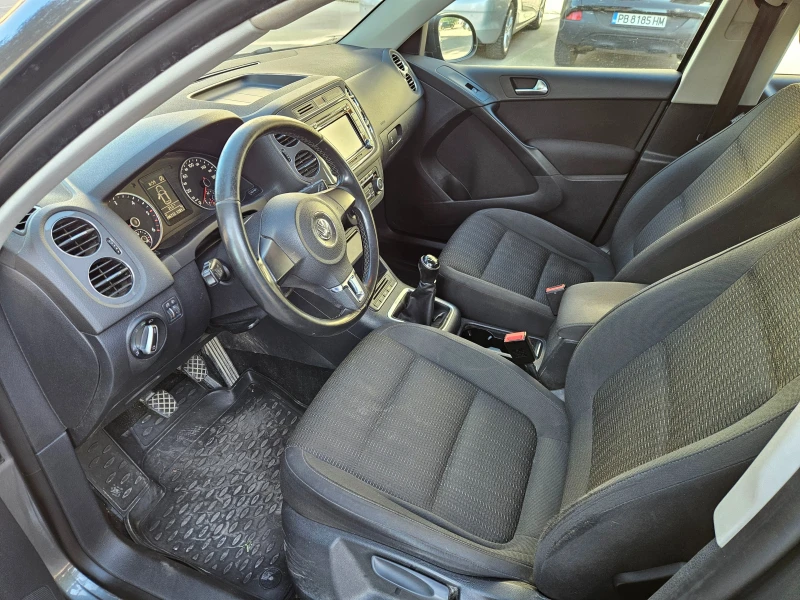 VW Tiguan 2.0TDI 4MOTION, снимка 9 - Автомобили и джипове - 52871948