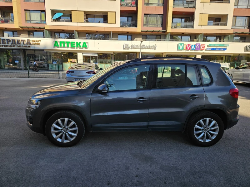 VW Tiguan 2.0TDI 4MOTION, снимка 4 - Автомобили и джипове - 52871948