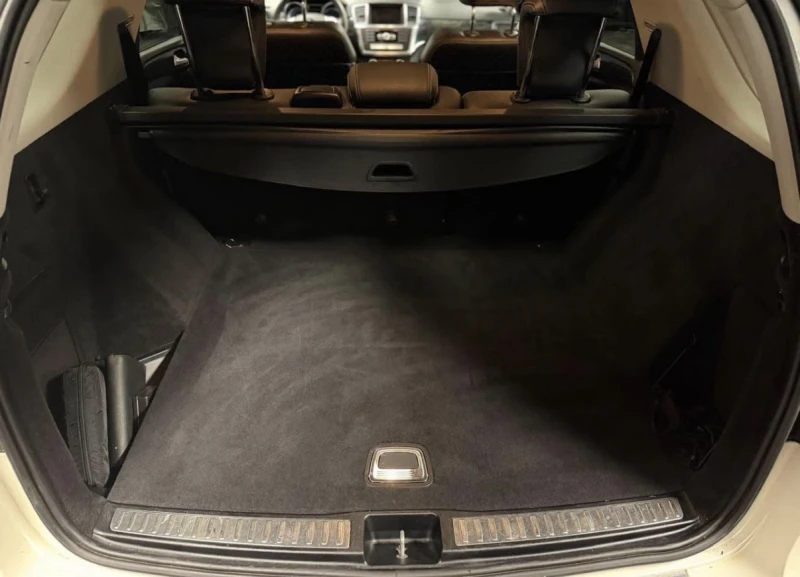 Mercedes-Benz ML 350 BLUETEC * * ЧЕРНА КОЖА * * ИЗРЯДНА ИСТОРИЯ * * , снимка 11 - Автомобили и джипове - 53193481