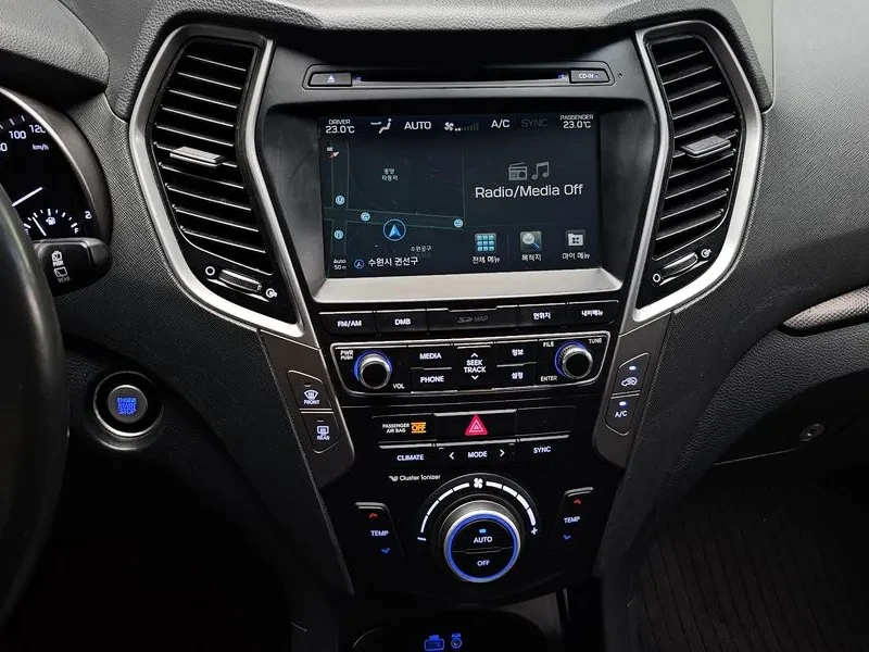 Hyundai Santa fe 2.0 2WD PREMIUM, снимка 13 - Автомобили и джипове - 56354198