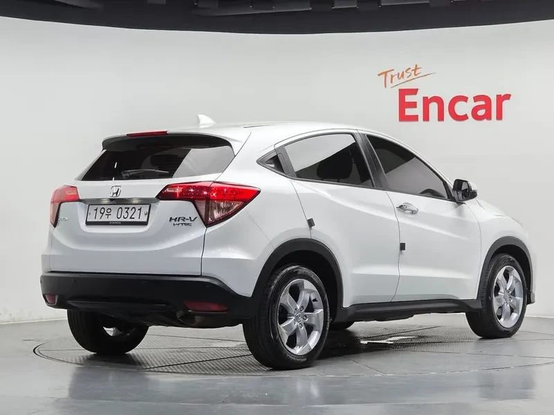 Honda Hr-v 1.8, снимка 4 - Автомобили и джипове - 56565519
