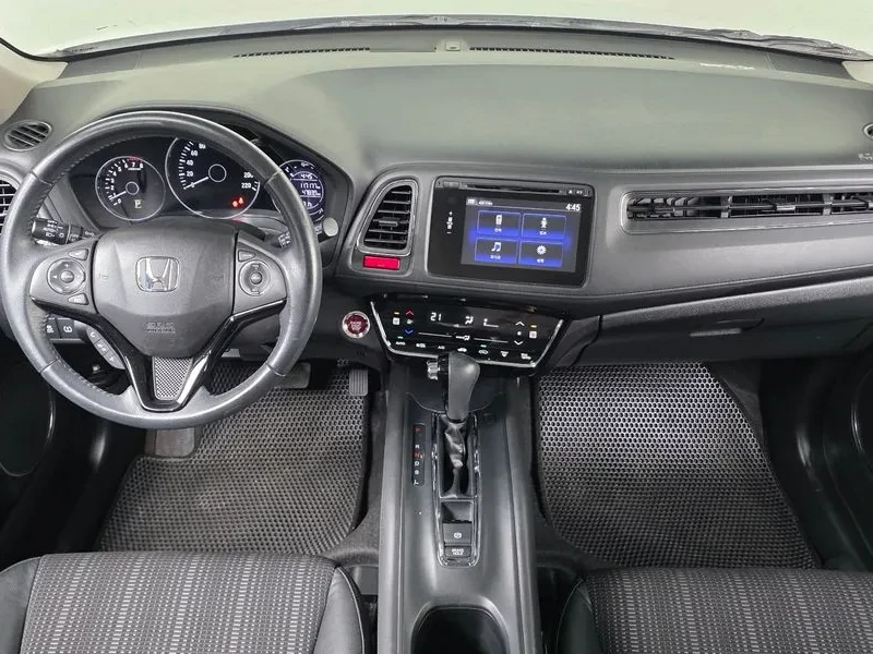 Honda Hr-v 1.8, снимка 13 - Автомобили и джипове - 56565519