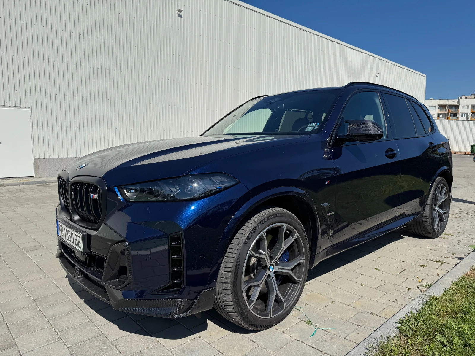 BMW X5 BMW X5 M60i - изображение 2