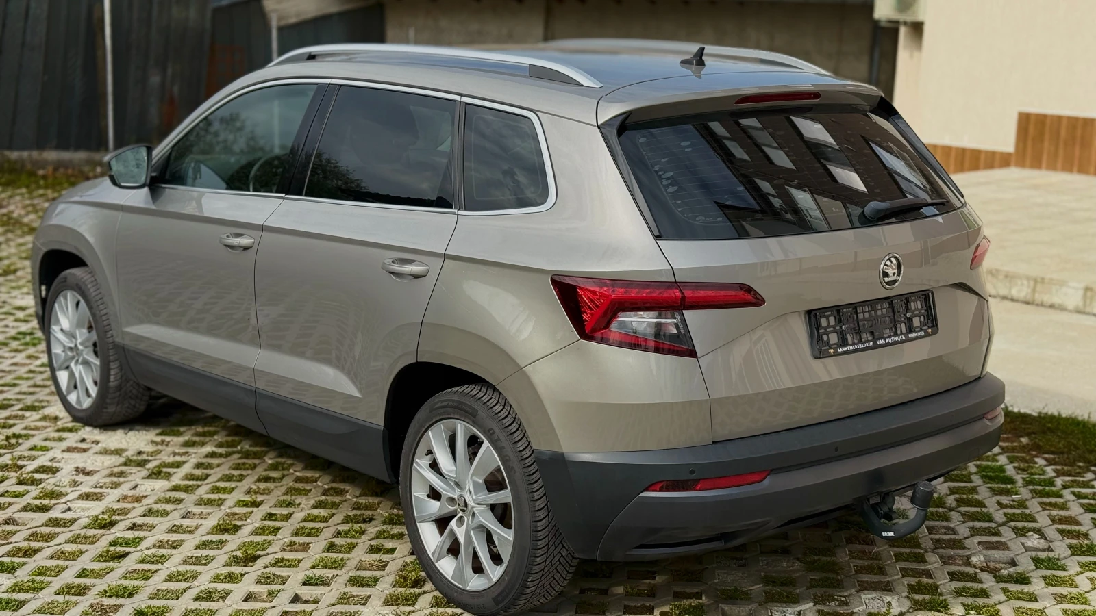 Skoda Karoq 1.5 TSI ACT 150кс Автомат  - изображение 8