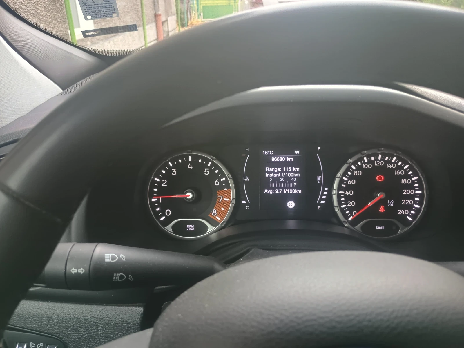 Jeep Renegade  - изображение 8