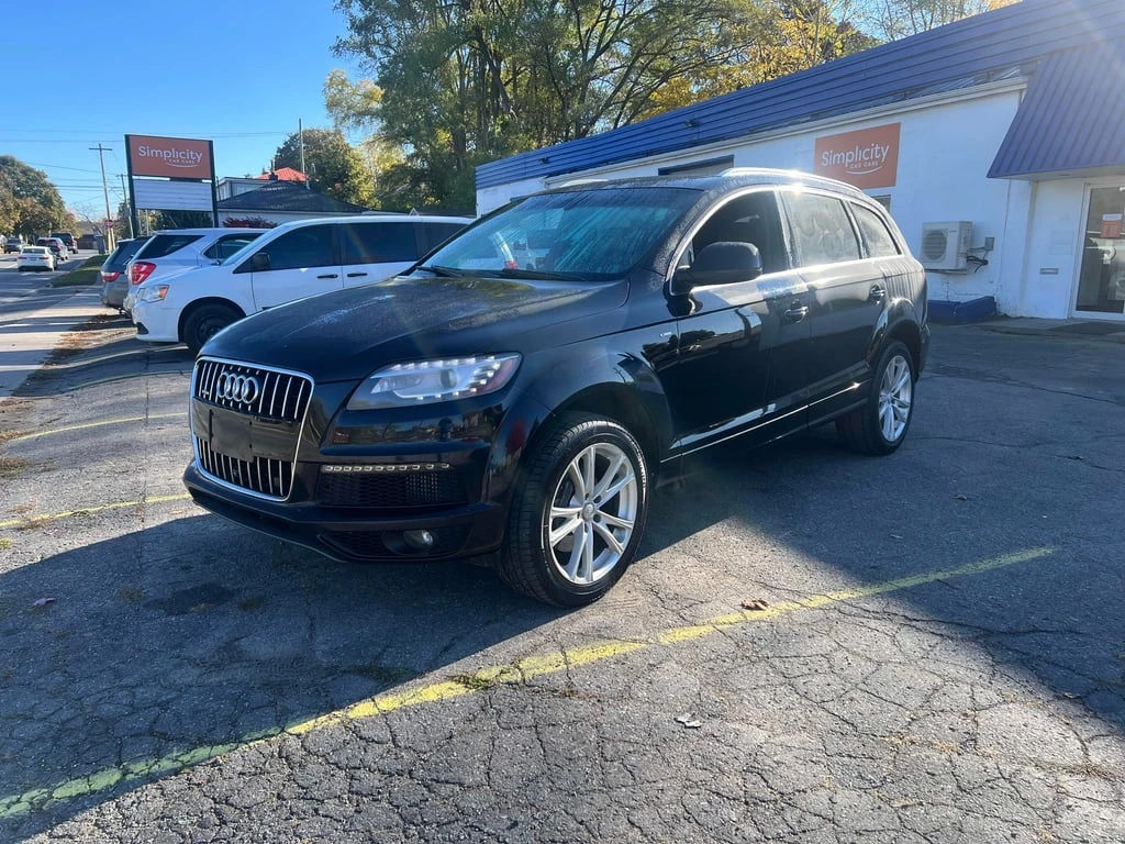 Audi Q7 * 3.0L TDI Technik * CARFAX * БЕЗ ПЪРВОНАЧАЛНА ВНО - изображение 2