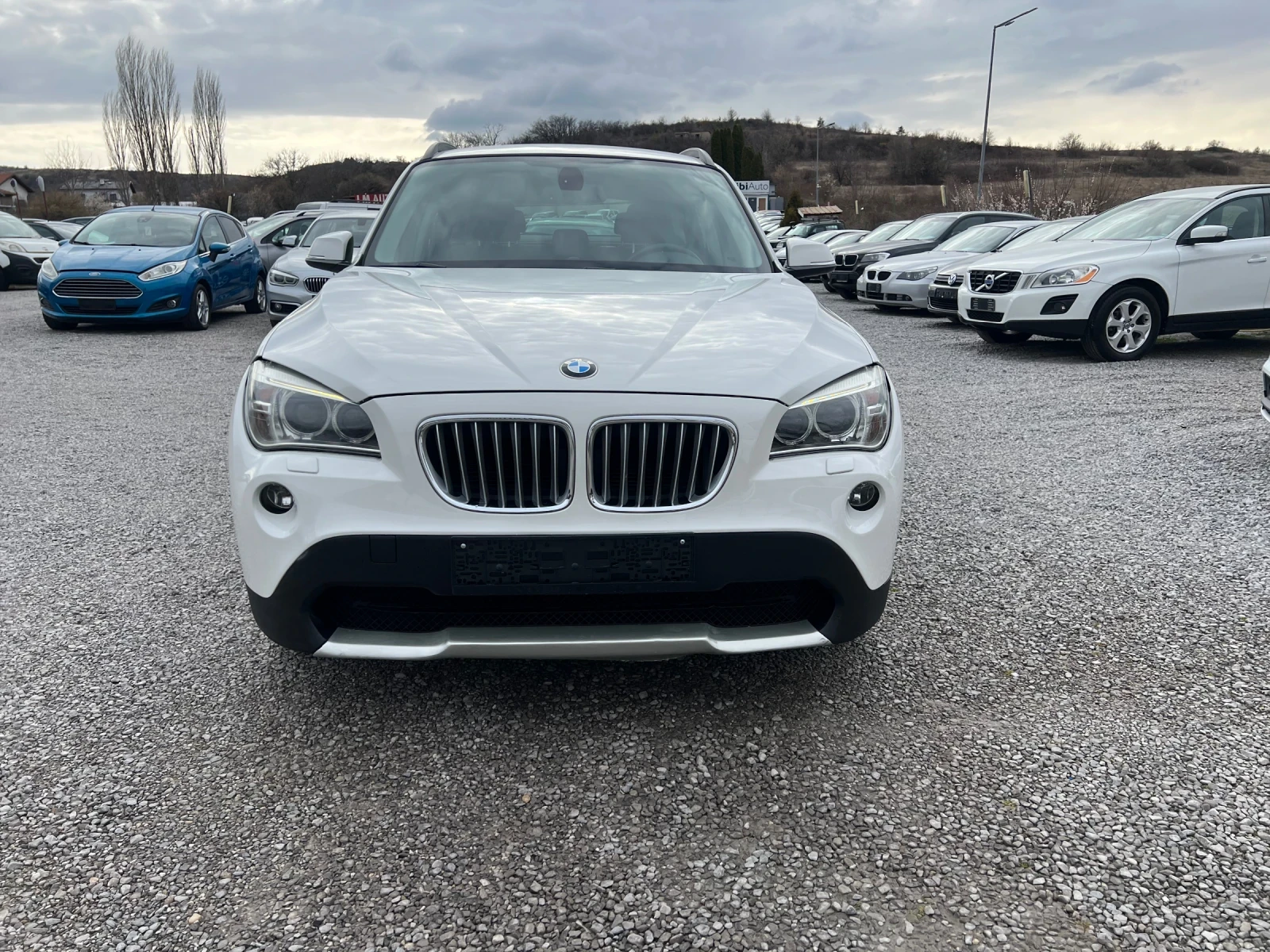 BMW X1 XD face* Avtom* bi-xenon* Navi* koja* full, снимка 2 - Автомобили и джипове - 53952593