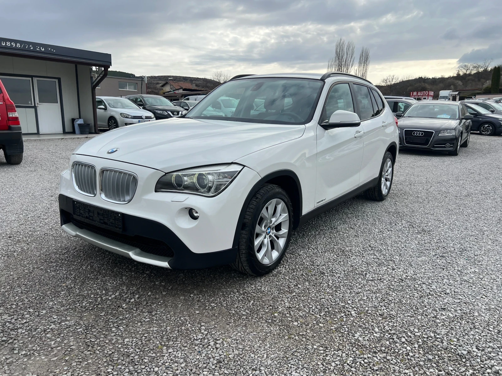 BMW X1 XD face* Avtom* bi-xenon* Navi* koja* full, снимка 3 - Автомобили и джипове - 53952593