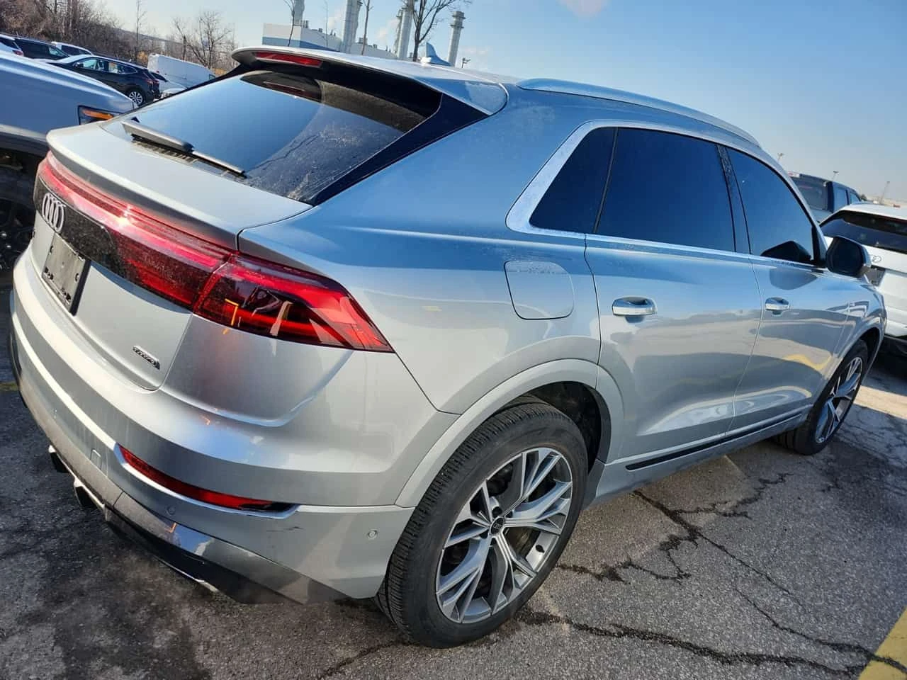 Audi Q8 * PROGRESSIV * CARFAX * ЦЕНА ДО БГ, снимка 3 - Автомобили и джипове - 54269614