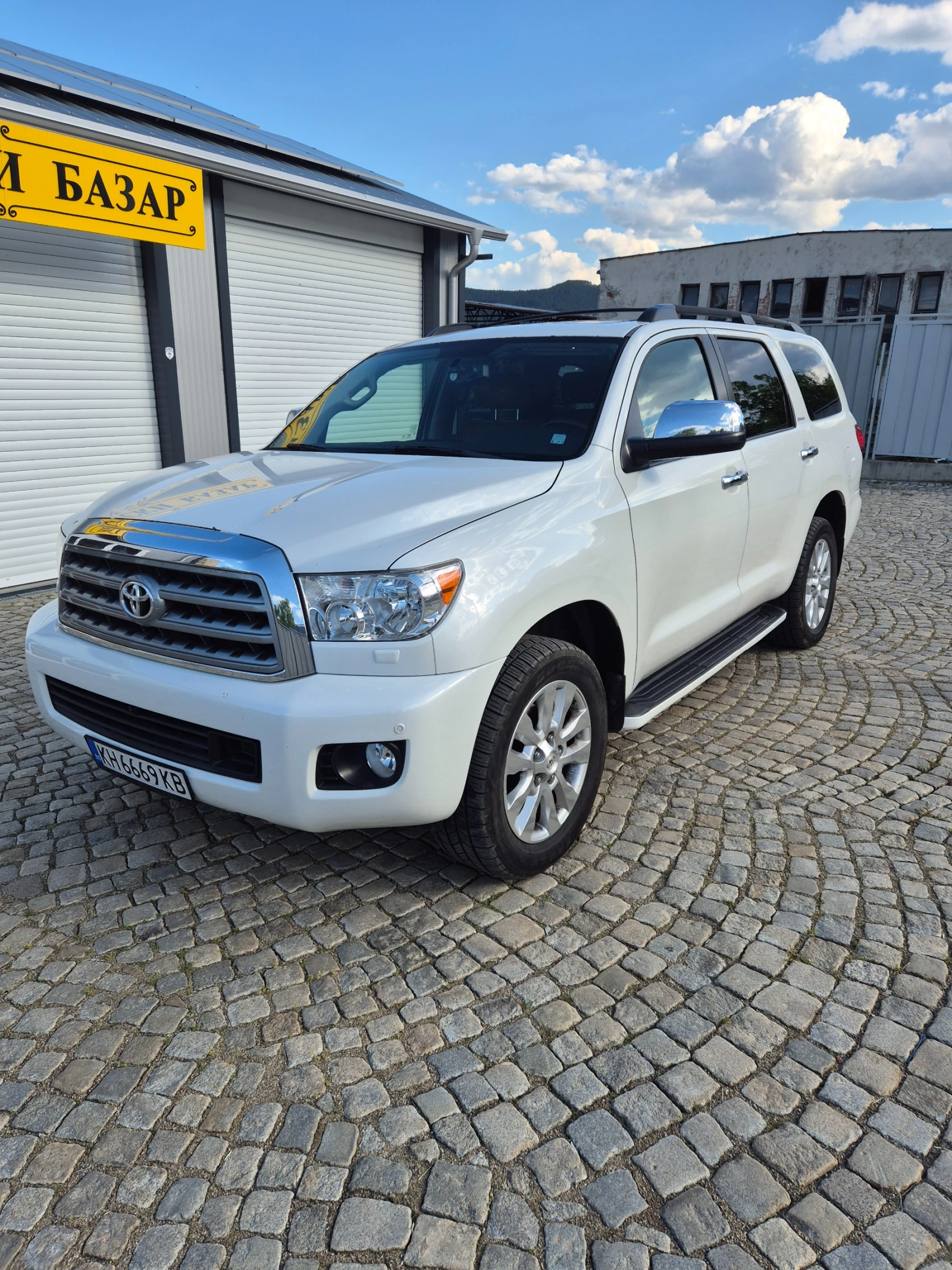 Toyota Sequoia, снимка 2 - Автомобили и джипове - 54438037