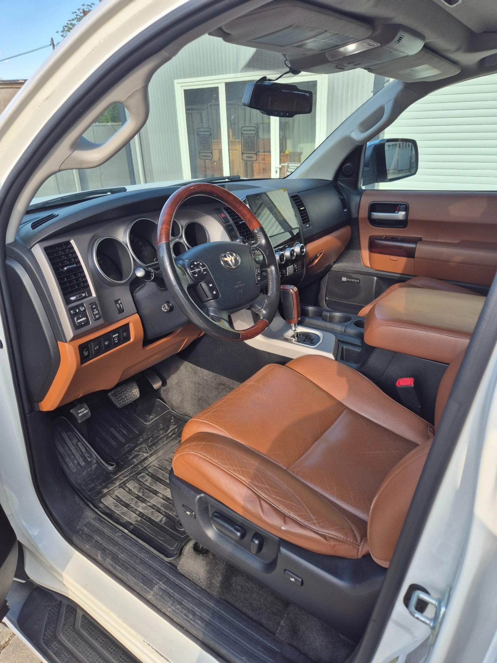 Toyota Sequoia, снимка 9 - Автомобили и джипове - 54438037