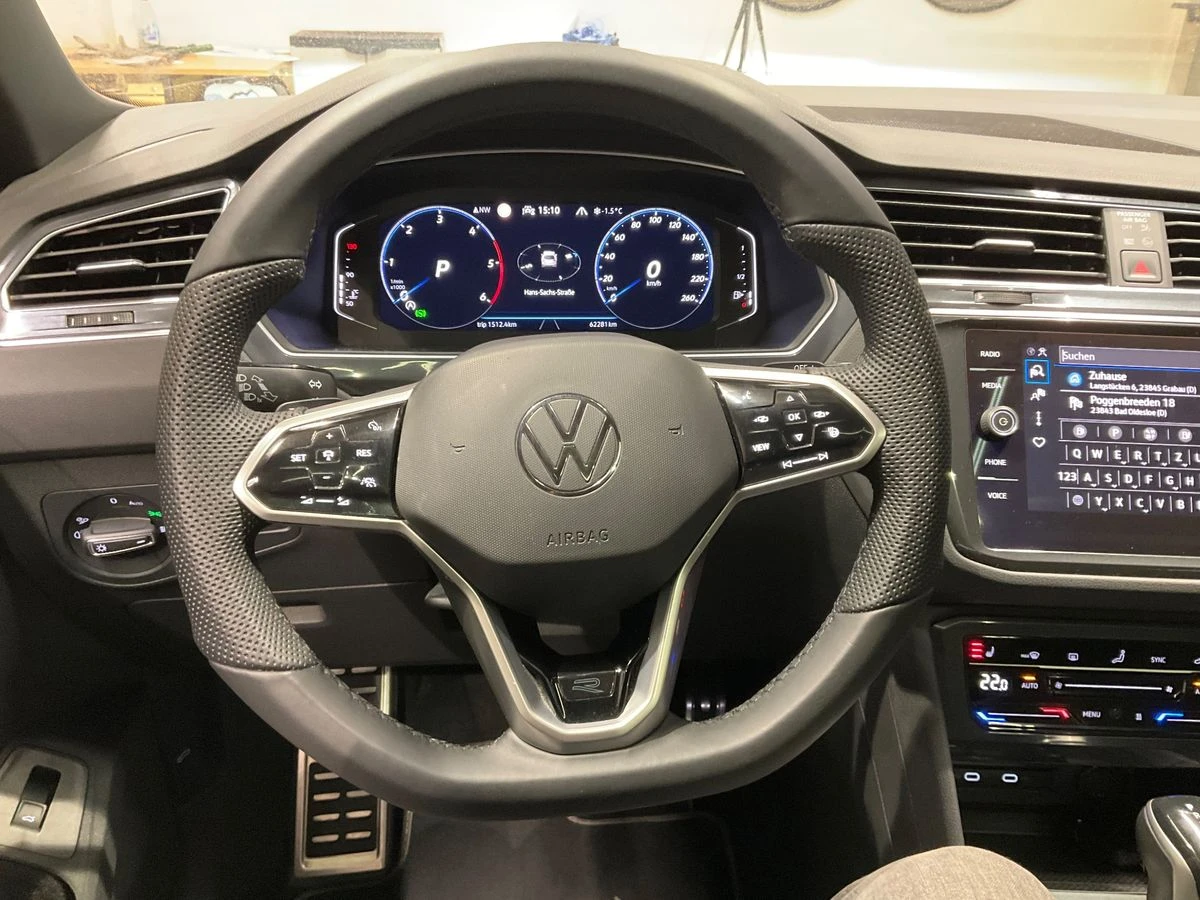 VW Tiguan R-Line* 4motionDSG* Matrix* 360* Harman, снимка 11 - Автомобили и джипове - 54481614