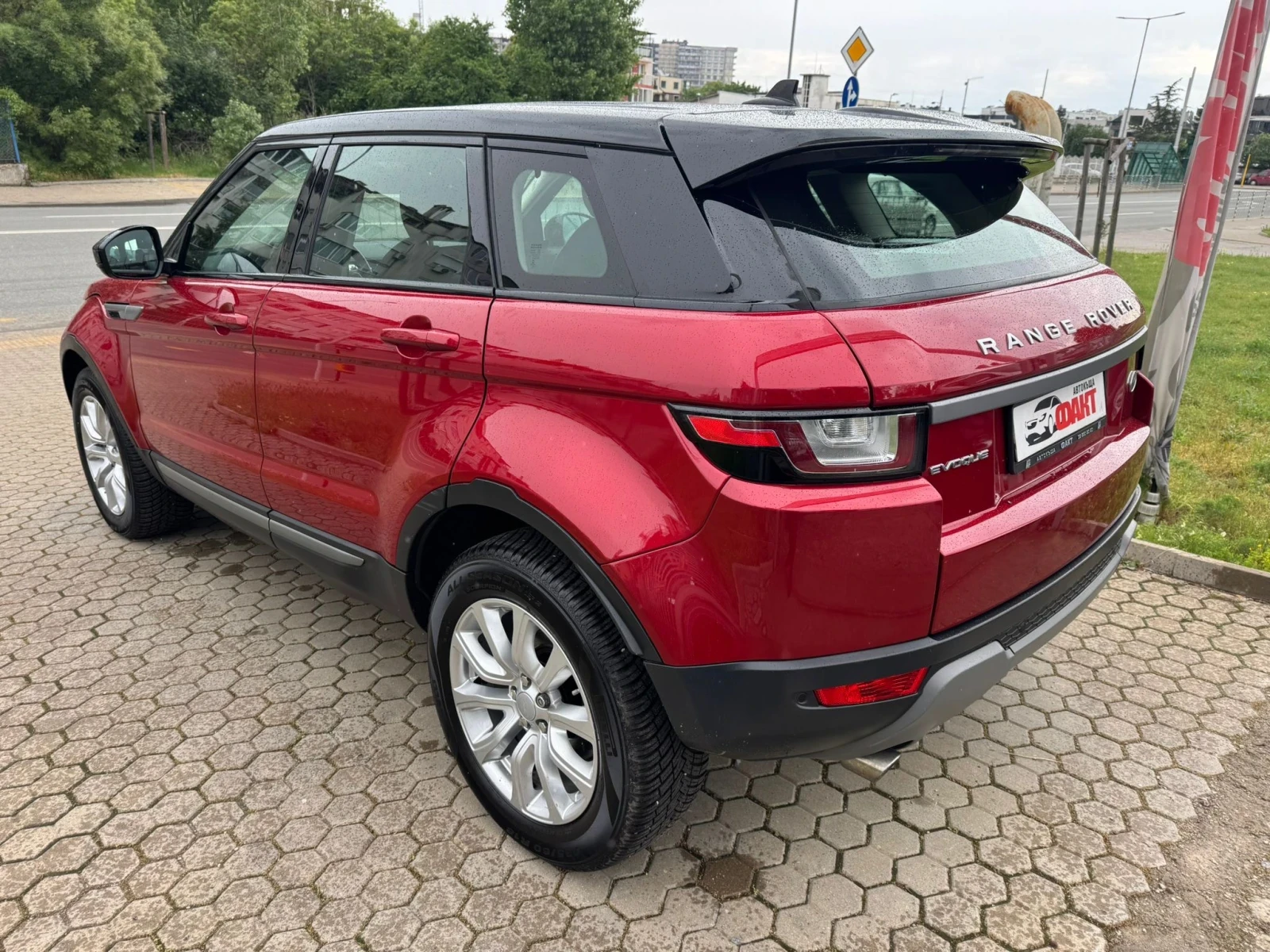 Land Rover Range Rover Evoque 2.0D/4x4/NAVI, снимка 6 - Автомобили и джипове - 54661055