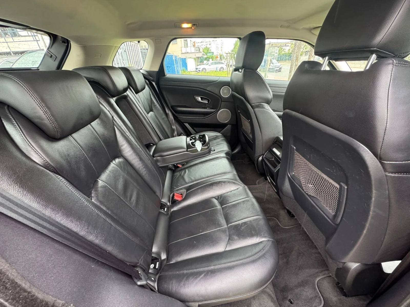 Land Rover Range Rover Evoque 2.0D/4x4/NAVI, снимка 14 - Автомобили и джипове - 54661055