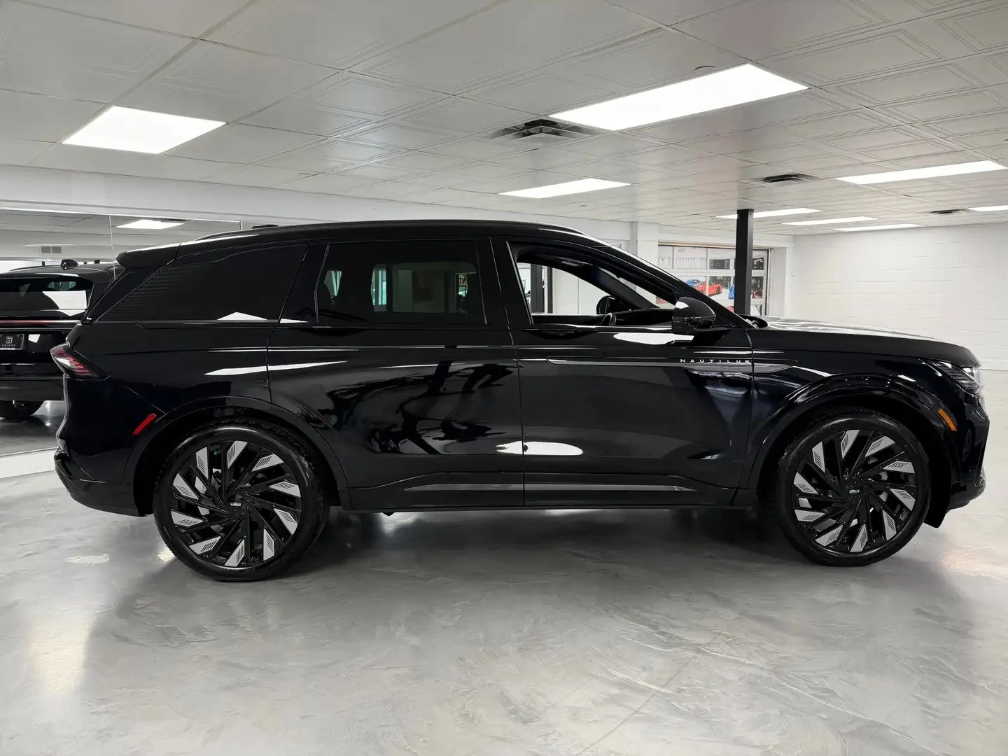 Lincoln Aviator NAUTILUS RESERVE ���� �� �������� ���������� | Mobile.bg � ����������� 6