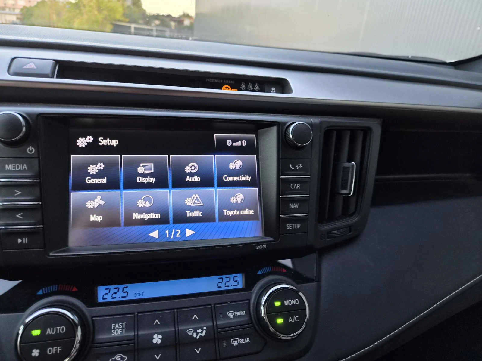 Toyota Rav4  2.5HYBRID 4X4 Швейцария, снимка 13 - Автомобили и джипове - 56008232