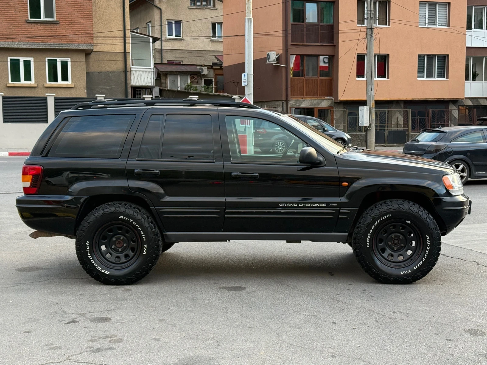 Jeep Grand cherokee 2.7CRD Италия/Нави/OFF ROAD/Quadra Drive, снимка 6 - Автомобили и джипове - 56185099