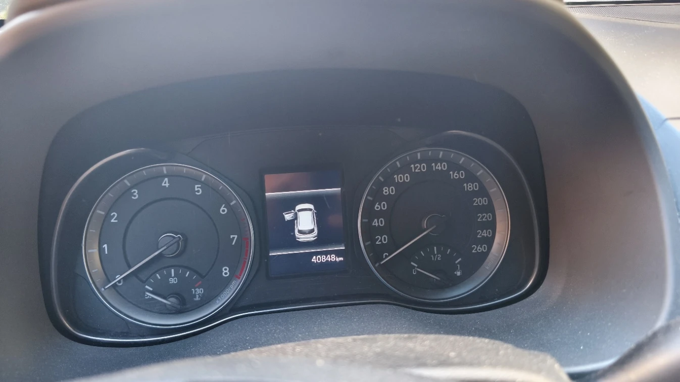 Hyundai Kona 4x4 1.6 40000km, снимка 7 - Автомобили и джипове - 56198752