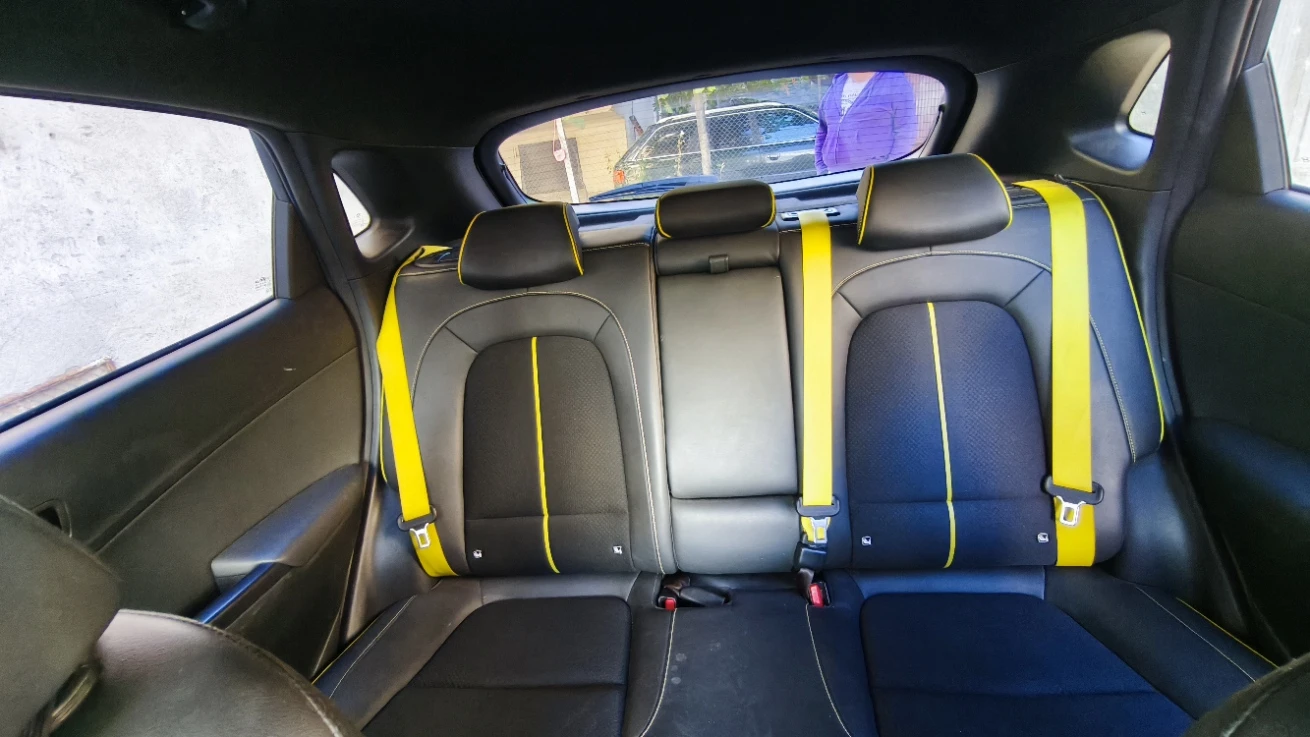 Hyundai Kona 4x4 1.6 40000km, снимка 9 - Автомобили и джипове - 56198752