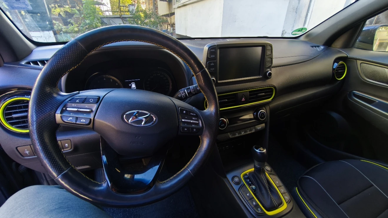 Hyundai Kona 4x4 1.6 40000km, снимка 8 - Автомобили и джипове - 56198752