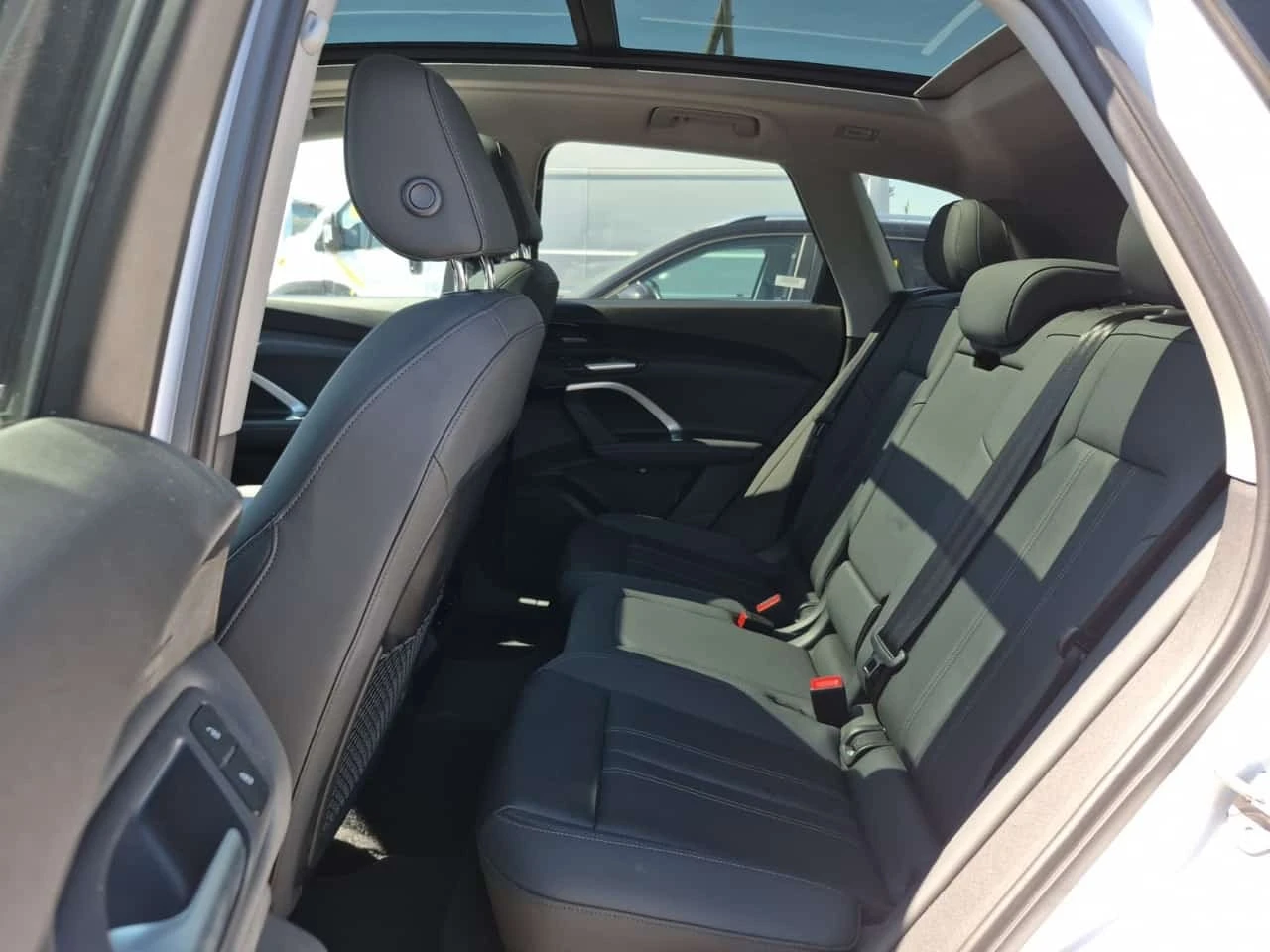 Audi Q5 * PROGRESSIV * CARFAX * ����� �� ����������� | Mobile.bg � ����������� 12