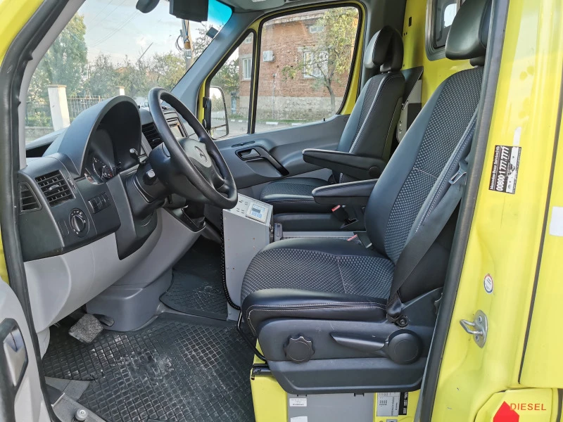 Mercedes-Benz Sprinter 519 ЛИНЕЙКА V6 190к.с., снимка 5 - Бусове и автобуси - 42796881