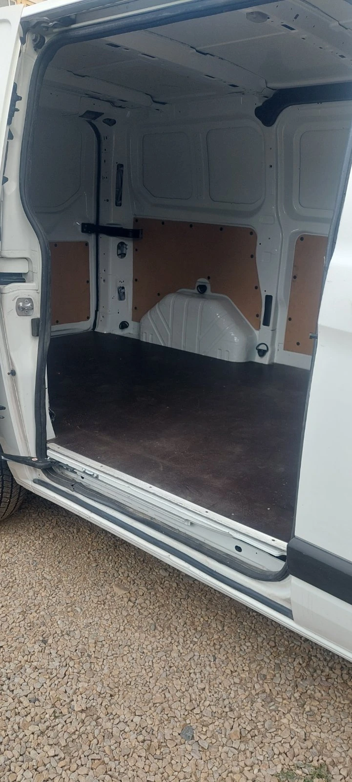 Ford Transit Custom 2.0 tdci клима , снимка 6 - Бусове и автобуси - 56436946