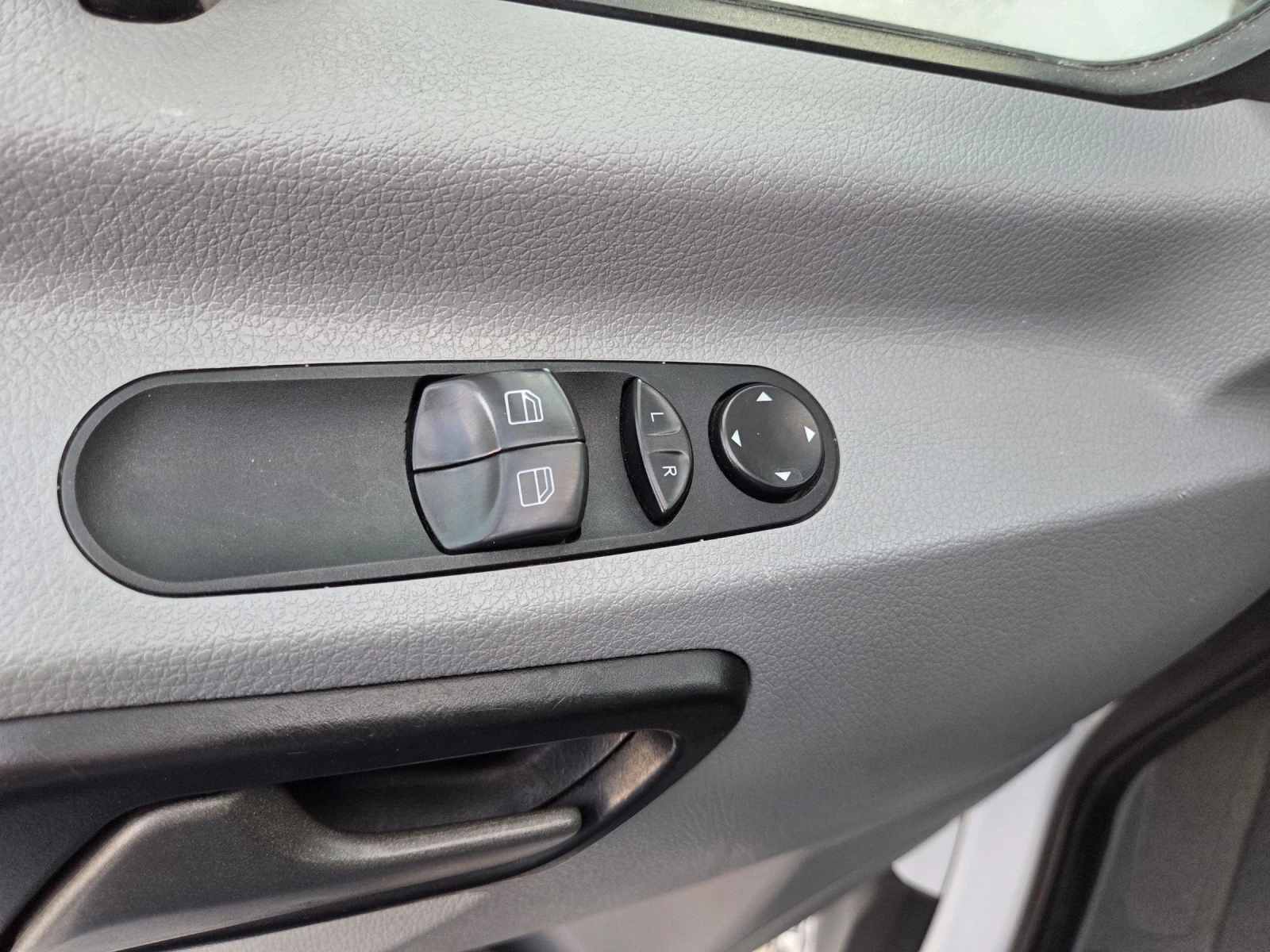 Mercedes-Benz Sprinter 516 CDI, ,  , ,  3.5  | Mobile.bg   13