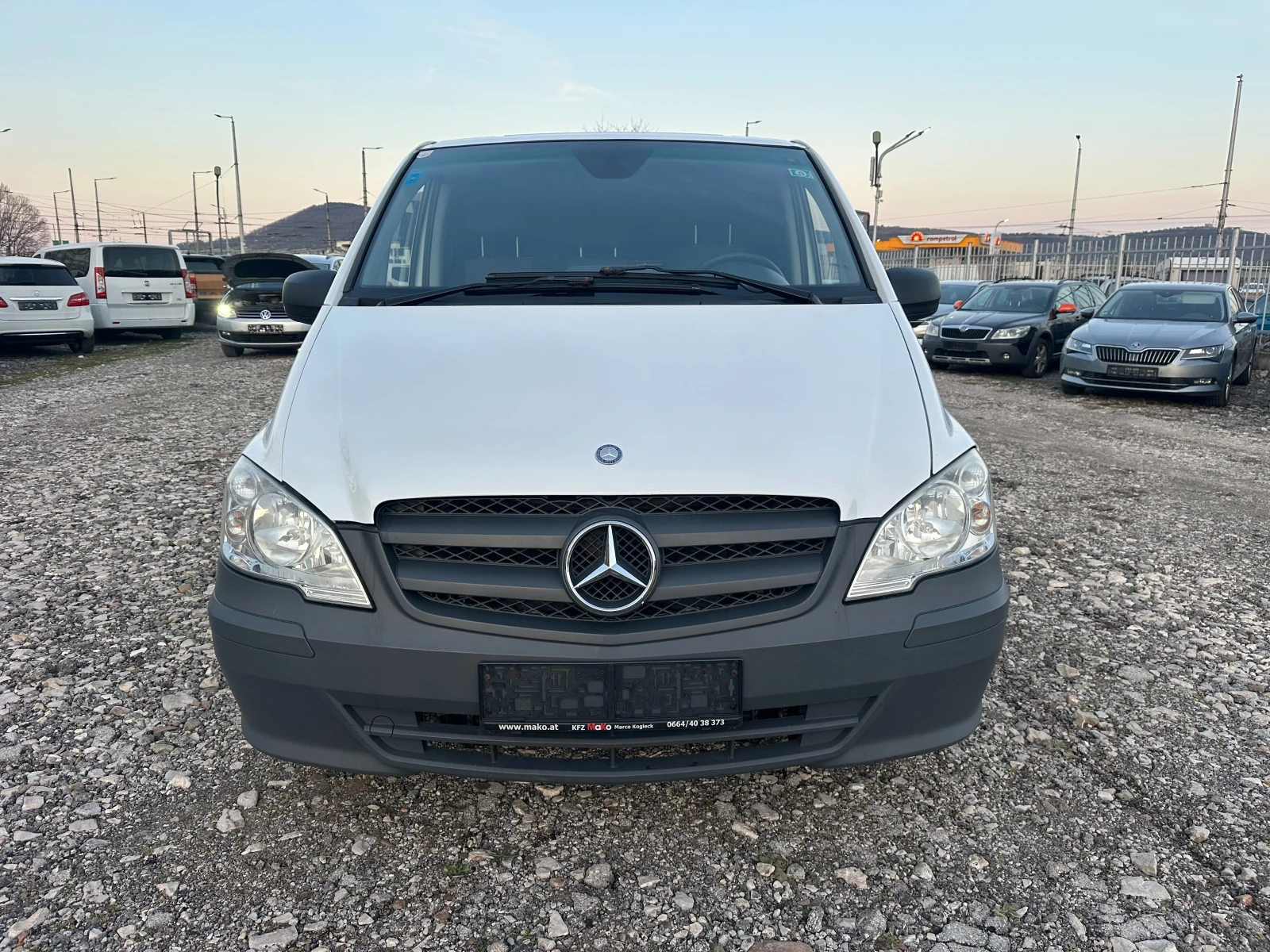 Mercedes-Benz Vito 2.2CDI 136kc, снимка 8 - Бусове и автобуси - 53838039