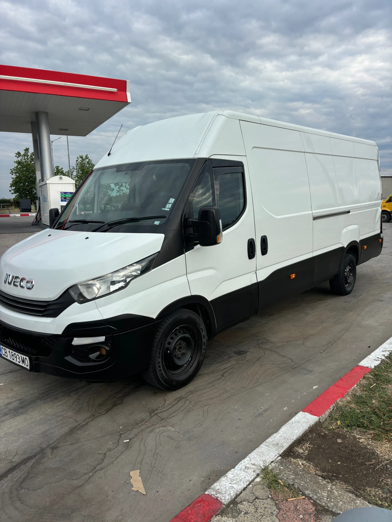 Iveco Daily АВТОМАТИК, снимка 2 - Бусове и автобуси - 55956296