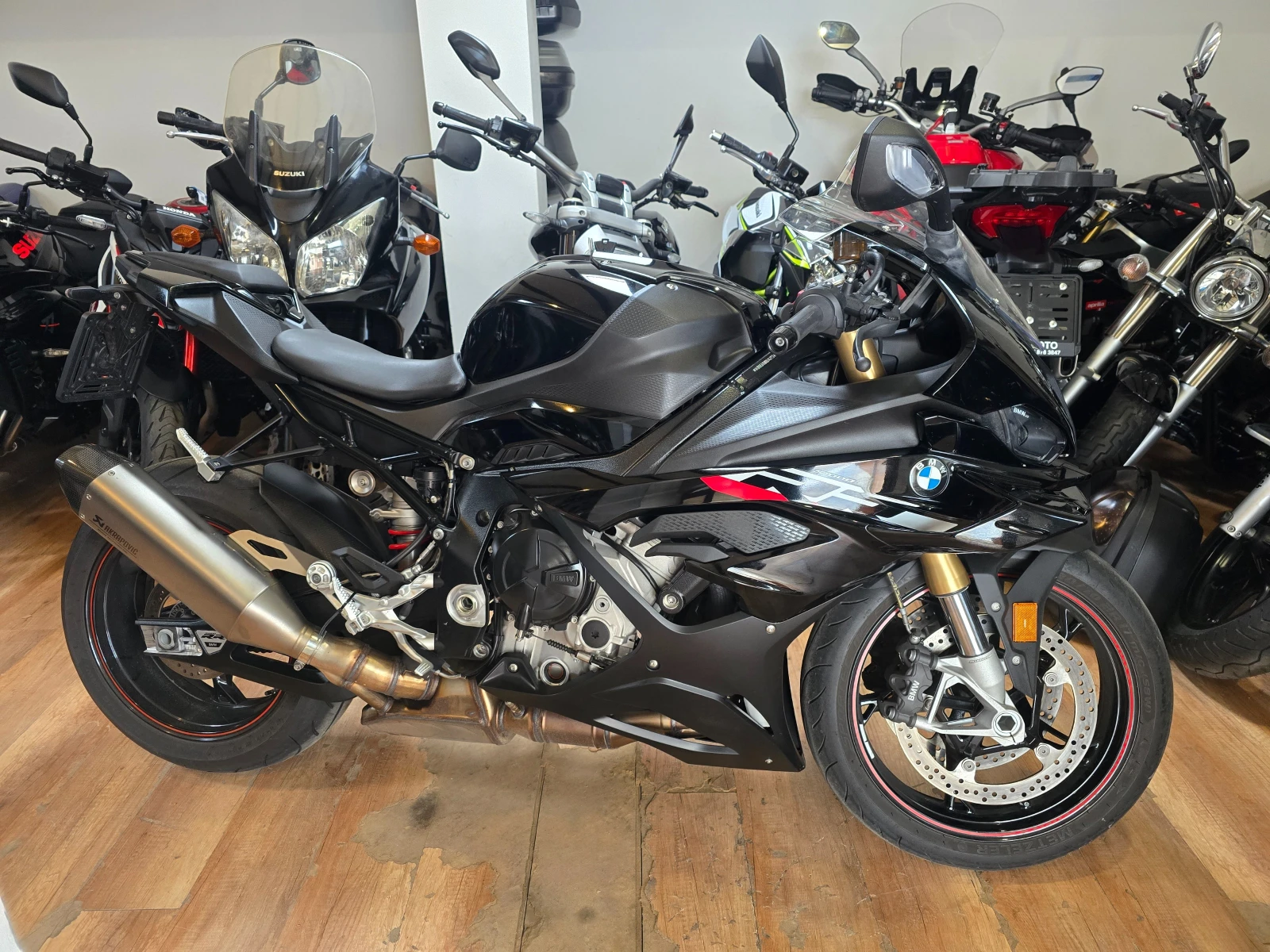 BMW S 1000rr модел 2023/2024 г. - изображение 2