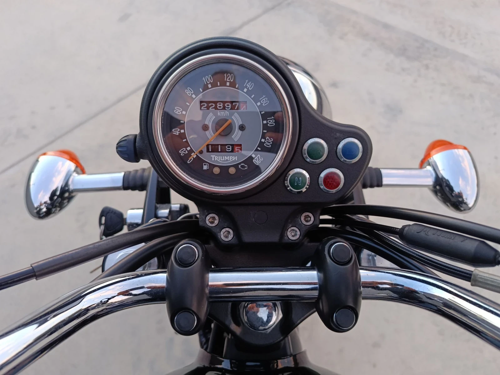 Triumph Bonneville T 100 | Mobile.bg � ����������� 13
