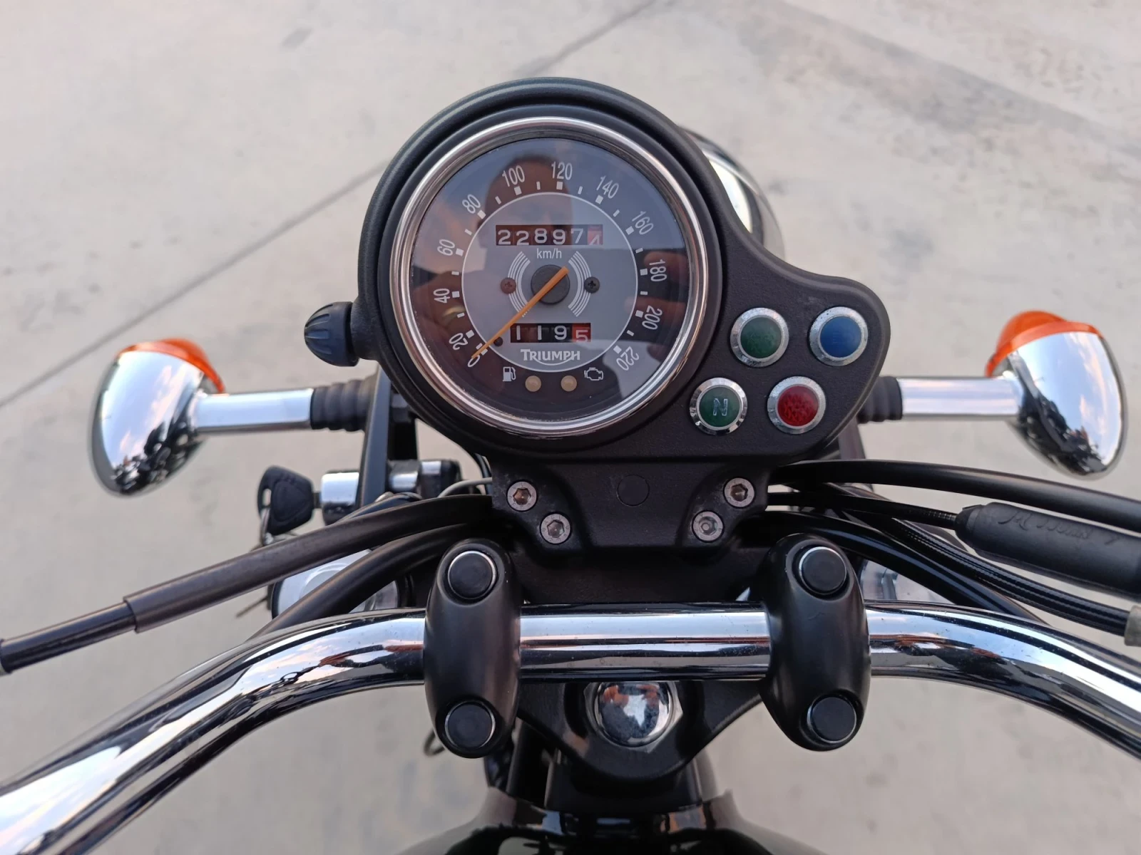 Triumph Bonneville T 100 | Mobile.bg � ����������� 12