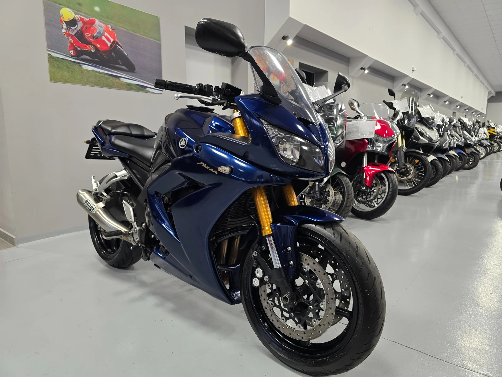 Yamaha FZ1 FAZER 1000, Shark!