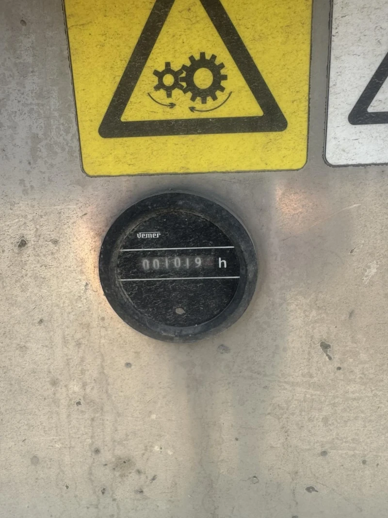 Бетон помпа Iveco TRAKKER 500, снимка 3 - Индустриална техника - 52670327