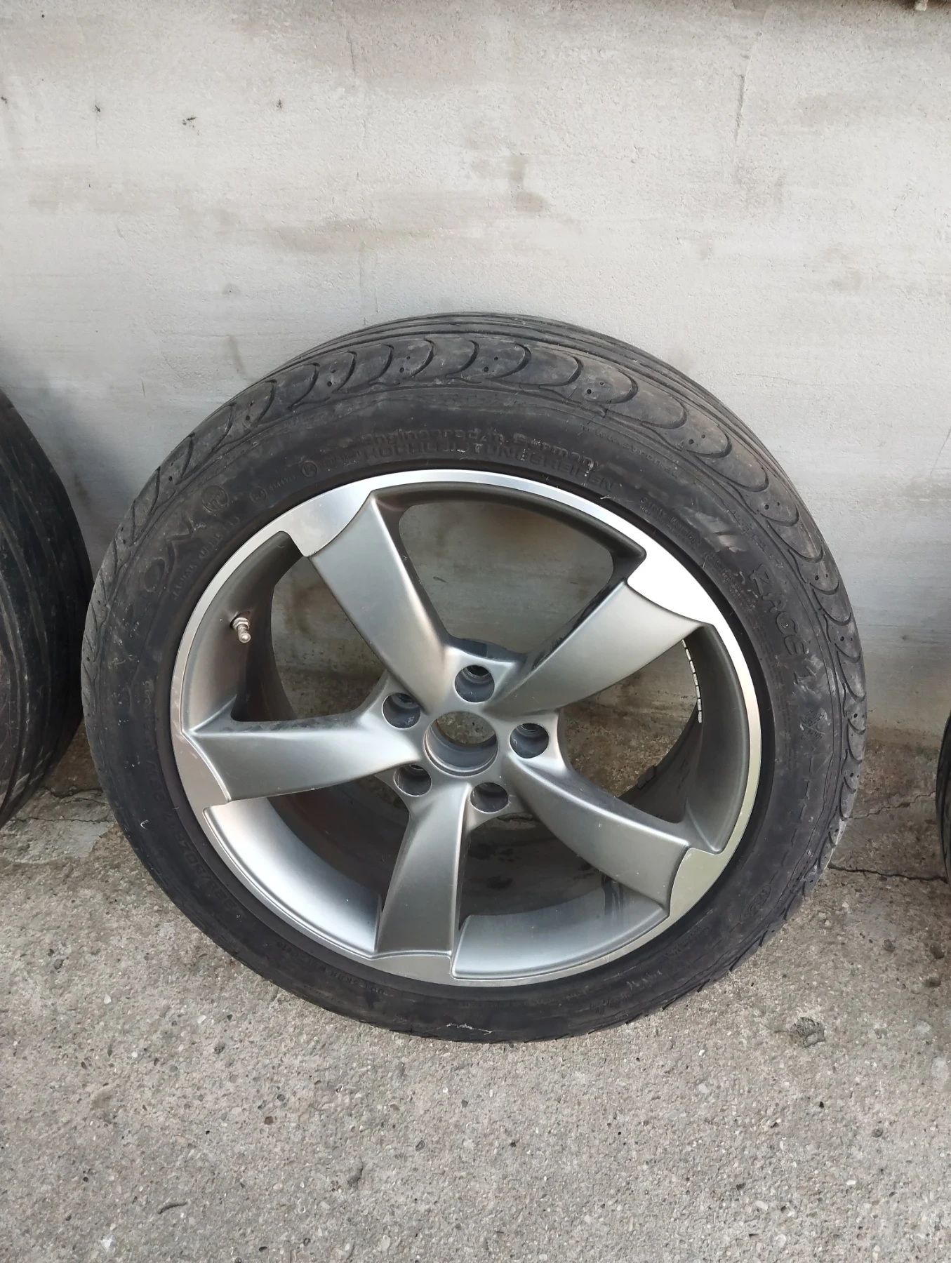 Джанти за Audi, снимка 6 - Гуми и джанти - 54543783