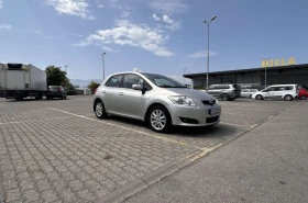 Toyota Auris 2.0 D4D, снимка 2
