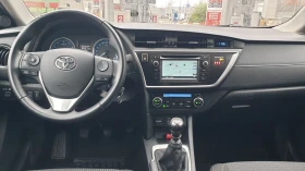 Toyota Auris КАПАРИРАНА, снимка 9