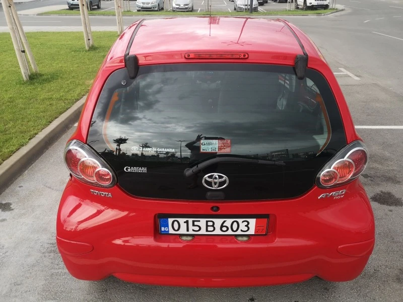 Toyota Aygo 1.0 ГАЗОВА УРЕДБА , снимка 6 - Автомобили и джипове - 46449564