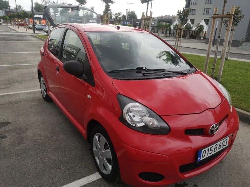 Toyota Aygo 1.0 ГАЗОВА УРЕДБА , снимка 9 - Автомобили и джипове - 46449564